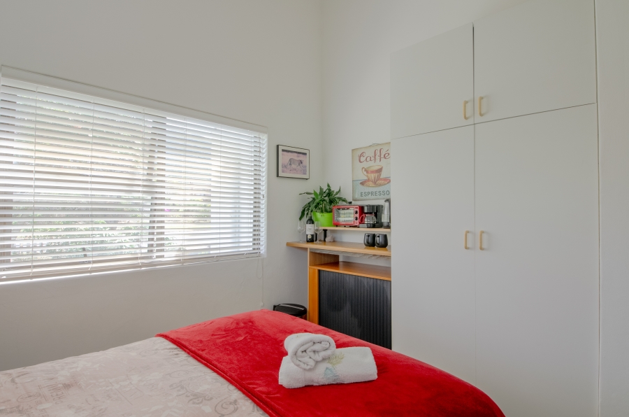 5 Bedroom Property for Sale in Heuningkloof Western Cape